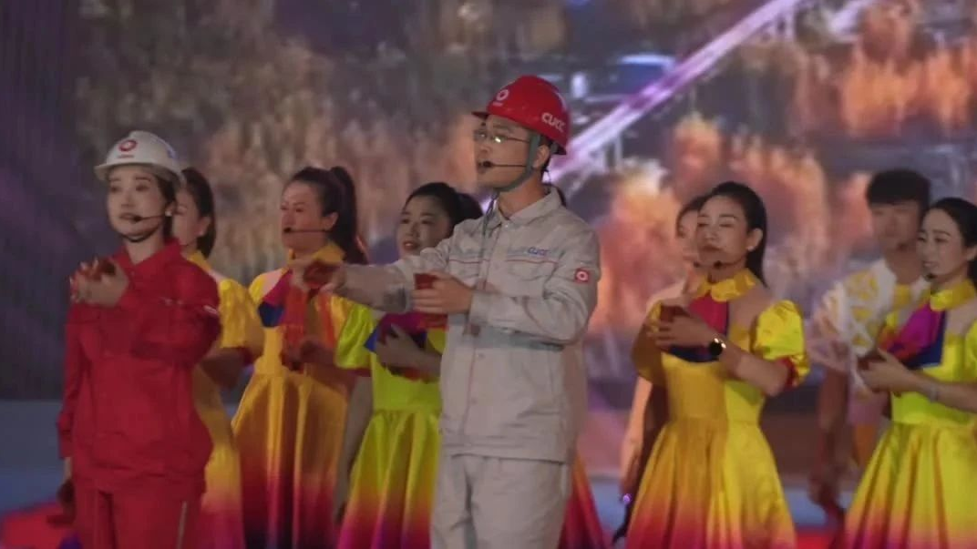  礼赞新中国 奋进新时代|尊龙凯时人生就是搏“文化心连心”精彩语言节目~ 