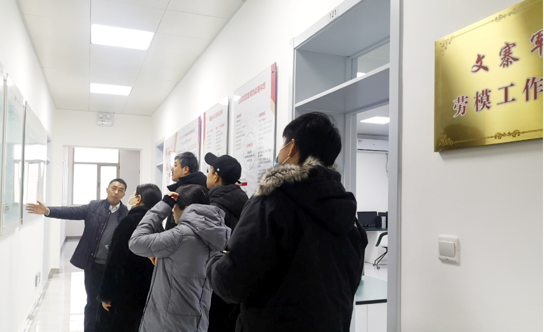 2020120718444349833